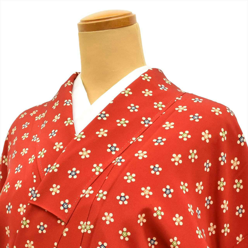 [Used] Komon (small patterned) recycled kimono, lined, pure silk, length 164.0cm (64.6in), size L, sleeve length 65.0cm (25.6in), reddish color with floral pattern, high quality, semi-formal, spring, summer, autumn, winter, ready-made. 