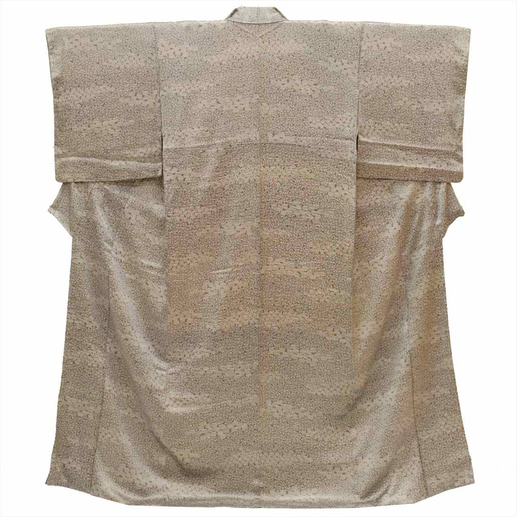 [Used] Komon (small patterned) recycled kimono, lined, pure silk, length 161.0cm (63.4in), size L, sleeve length 67.0cm (26.4in), gray color, maple leaf pattern, high quality, semi-formal, spring, summer, autumn, winter, ready-made. 