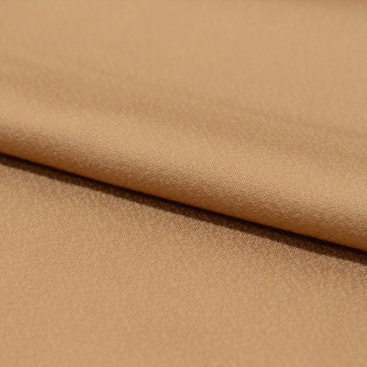 [Used] Plain colored silk kimono, length 154cm, size S, sleeve length 65cm, lined, ready-made, recycled kimono, used, brown color, with crest, tt2753b, suitable for entrance ceremonies, graduation ceremonies, kindergarten entrance ceremonies. 