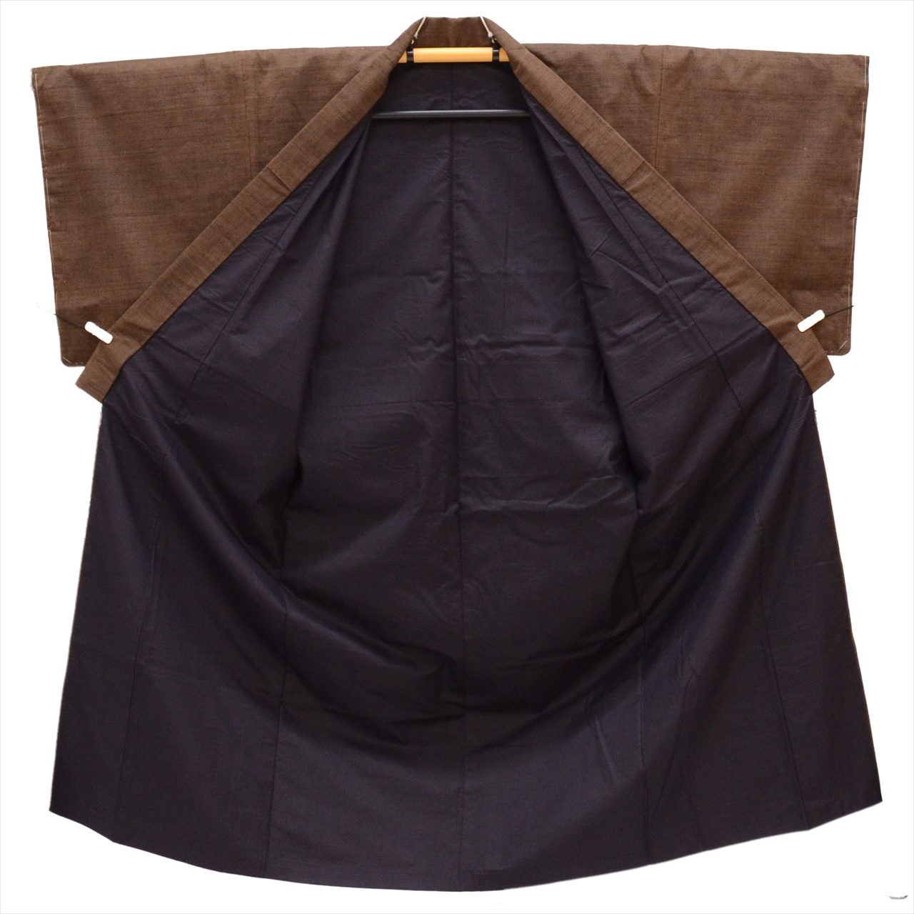 [Used] Men's Kimono and Haori Ensemble, Authentic Shiozawa Tsumugi Silk, Length 142.5cm (56.1in) (M), Sleeve Length 68.0cm (26.8in), Ready-made, Recycled Kimono, Handwoven, Cleaned, Antique, Brown, Comes with Obi and Haori Cord, ttc2560a40 