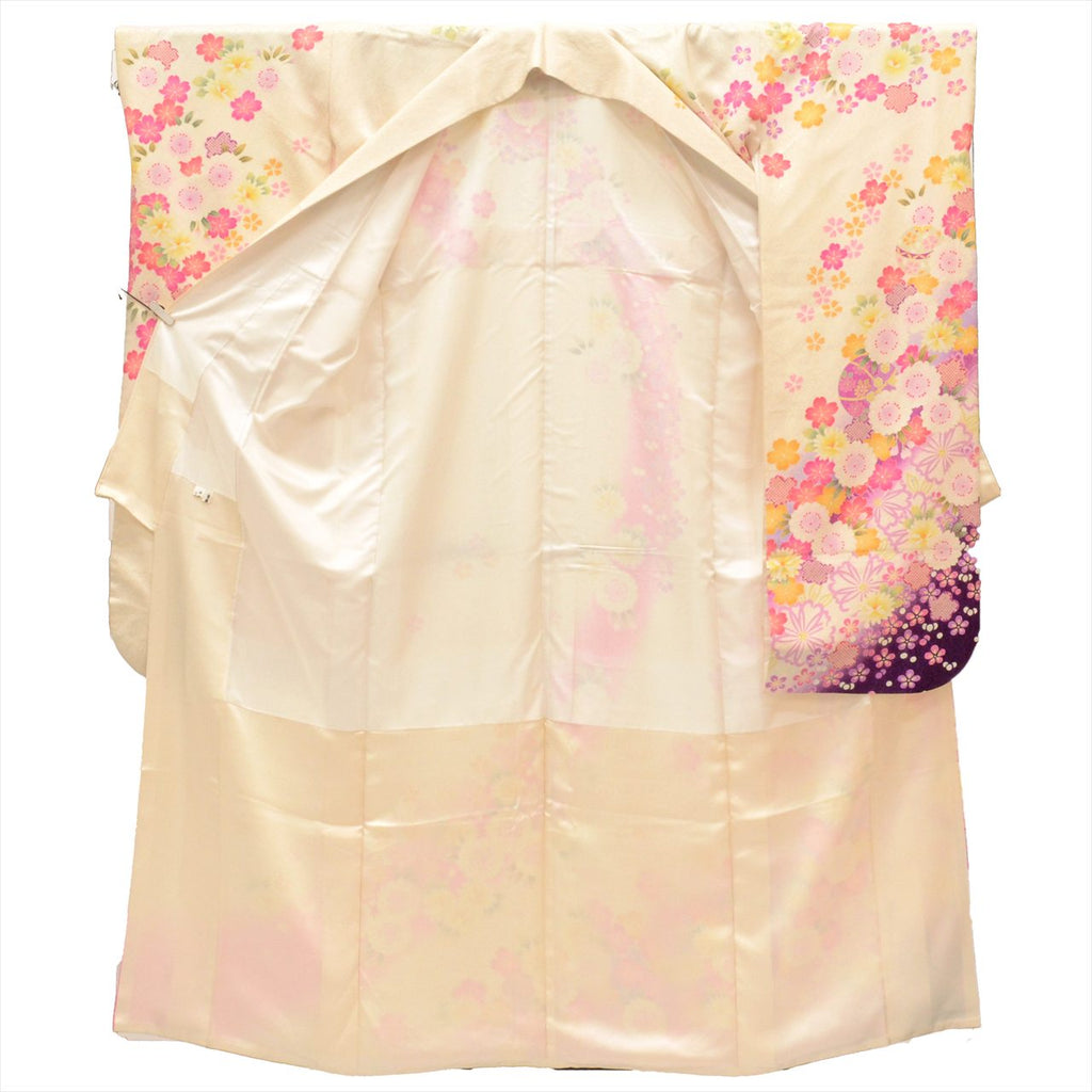 [Used] Furisode (long-sleeved kimono) - Single item, Length 171.0cm (67.3in), Size LL, Sleeve length 67.5cm (26.6in), Ready-made, Recycled kimono, Used, White, Floral pattern, Gold thread, Vintage, uu0002b 