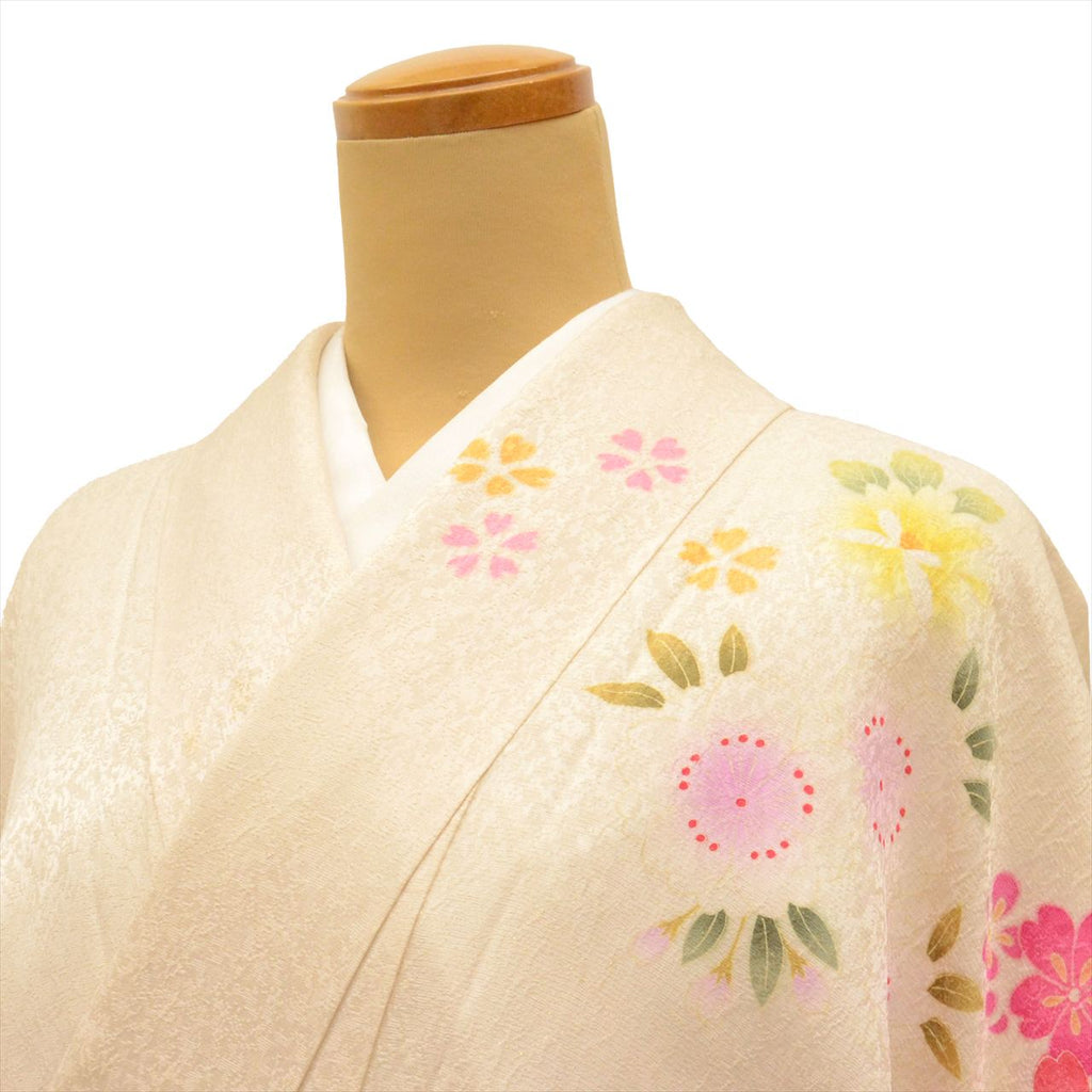 [Used] Furisode (long-sleeved kimono) - Single item, Length 171.0cm (67.3in), Size LL, Sleeve length 67.5cm (26.6in), Ready-made, Recycled kimono, Used, White, Floral pattern, Gold thread, Vintage, uu0002b 
