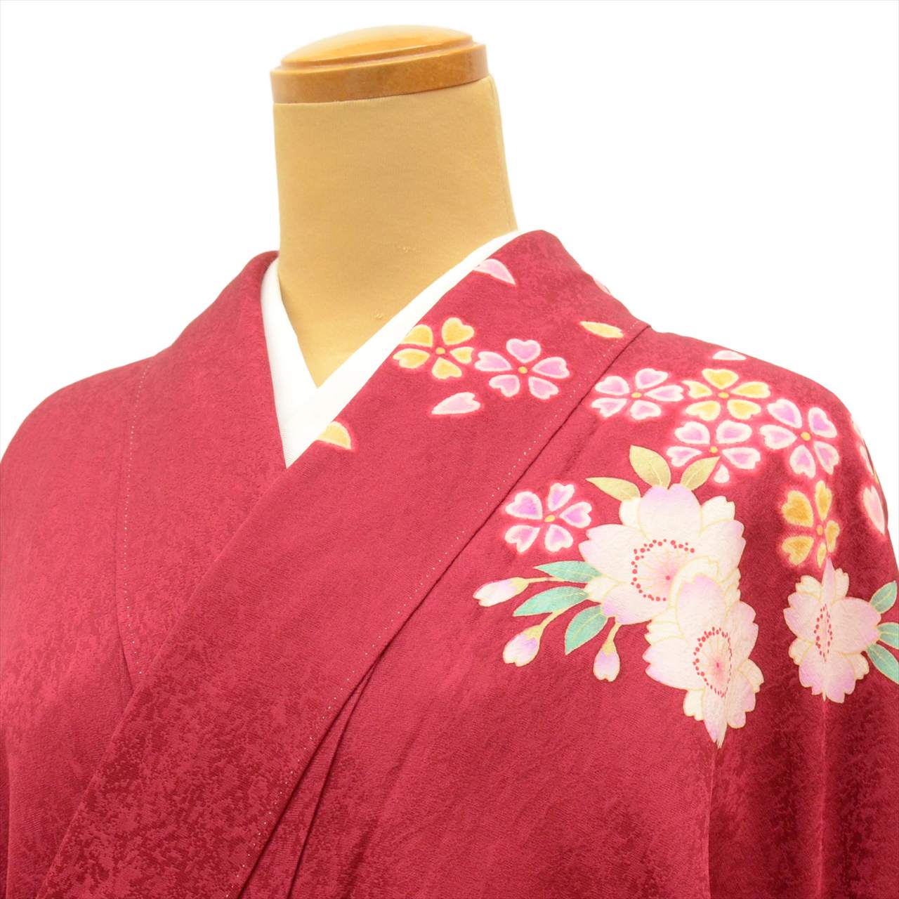 [Used] Furisode (long-sleeved kimono) - Single item, Pure silk, Length 172.0cm (67.7in) (LL size), Sleeve length 66.5cm (26.2in), Ready-made, Recycled kimono, Used, Excellent condition, Purple, Floral pattern, Gold embroidery, Vintage, uu0004b 