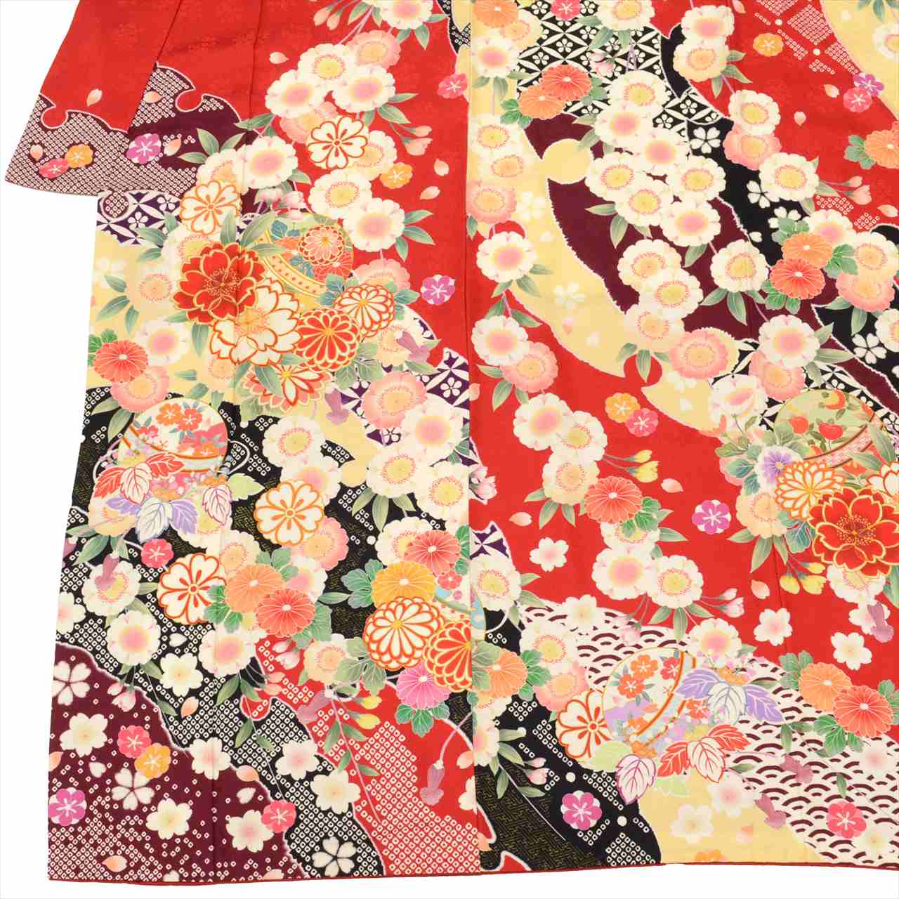 Furisode (long-sleeved kimono) - Single item, Pure silk, Length 158.5cm (62.4in) (M), Sleeve length 61.5cm (24.2in), Ready-made, Excellent condition, Recycled kimono, Red color scheme, Floral and kanoko (fawn spot) pattern, Vintage, uu0014b 