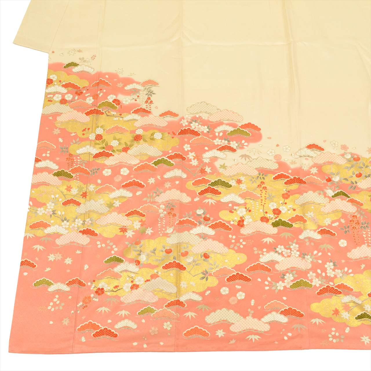 [Used] Recycled formal kimono (Houmongi), length 163.0cm (64.2in) (L), sleeve length 68.0cm (26.8in), pure silk, lined, ready-made, used, recycled kimono, white, cloud and pine tree pattern, gold leaf, gold thread embroidery, uu0038b 
