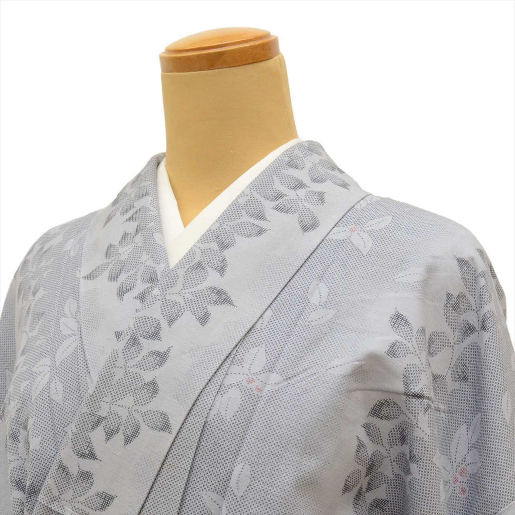Vintage Japanese Kimono | Tsumugi | Gray Silk | Botanical Pattern | Unlined | Size L | Sustainable | uu0040b