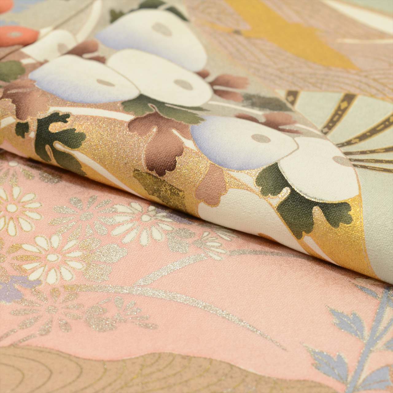 [Used] Silk formal kimono (Irotomesode), lined, length 158.0cm (62.2in) (size M), sleeve length 65.5cm (25.8in), ready-made, recycled kimono, green, fan pattern, formal kimono style, single crest, gold leaf, with signature. uu0064b 