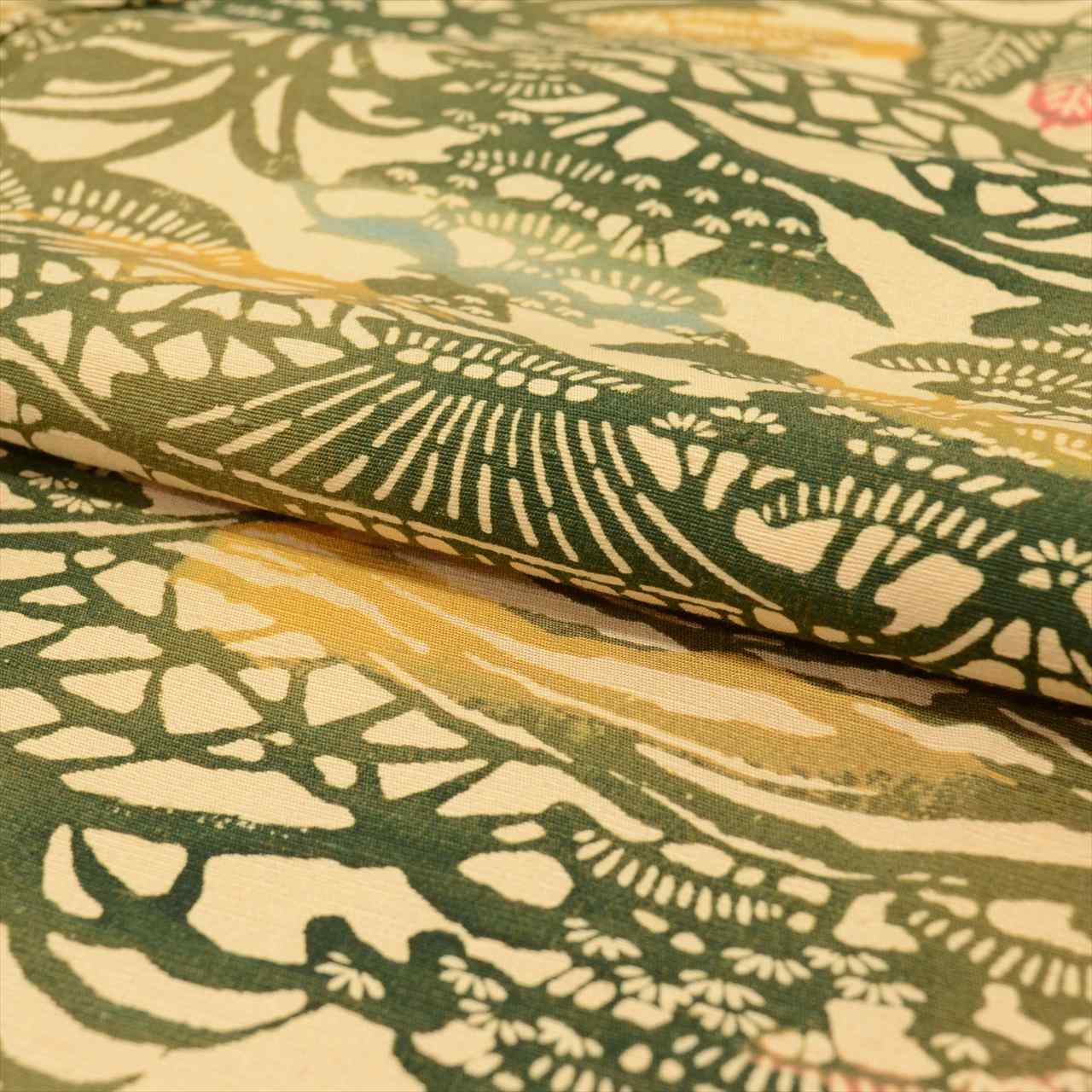 Vintage Japanese Kimono | Tsumugi | Beige Silk | Landscape Pattern | Petite Size S | Sustainable | uu0088b