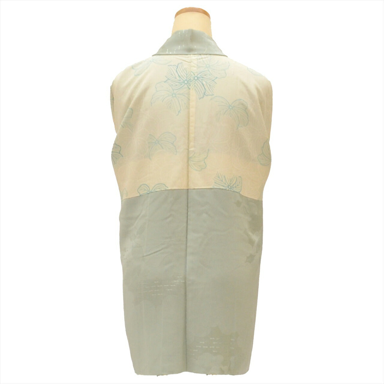 Haori (short kimono jacket), pure silk, length 78.5cm (30.9in), sleeve length 64.2cm (25.3in), ready-made, recycled kimono, green with botanical pattern, includes haori cord. uu0115b 