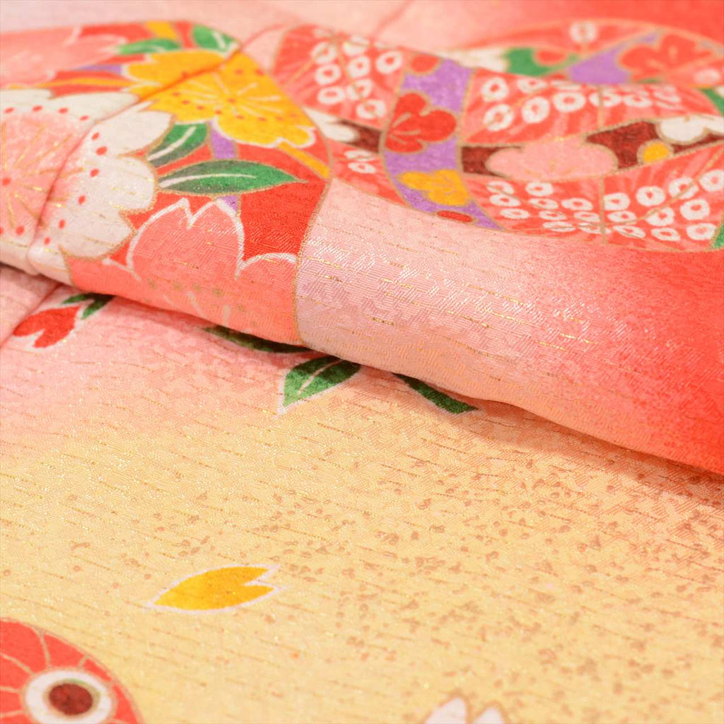 [Used] Girl's 7-year-old Shichi-Go-San Kimono, Synthetic Fiber, with Layered Collar, Ready-made, Length 132.0cm (52.0in), Sleeve Length 50.0cm (19.7in), Red with Floral and Ball Pattern, Celebration Wear, Traditional Japanese Pattern uu0162b 