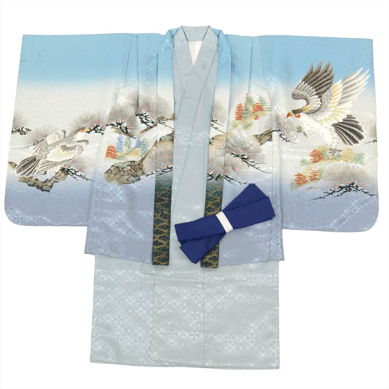[Used] Boys' Shichi-Go-San (7-5-3) Ceremony Set (5 years old) - 2-piece set: Synthetic kimono and haori jacket. Excellent condition, ready-made. Length: 82.5cm, Sleeve length: 45cm. Gray color with hawk pattern. Traditional Japanese style. uu0172b 