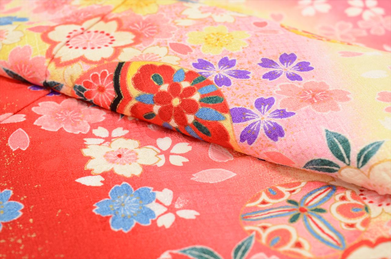 [Used] Girl's 7-year-old Shichi-Go-San Kimono, Synthetic Fiber, with Layered Collar, Ready-made, Length 130.5cm (51.4in), Sleeve Length 49.7cm (19.6in), Pink, Ball Pattern, Celebration Wear, Japanese Pattern uu0196b 