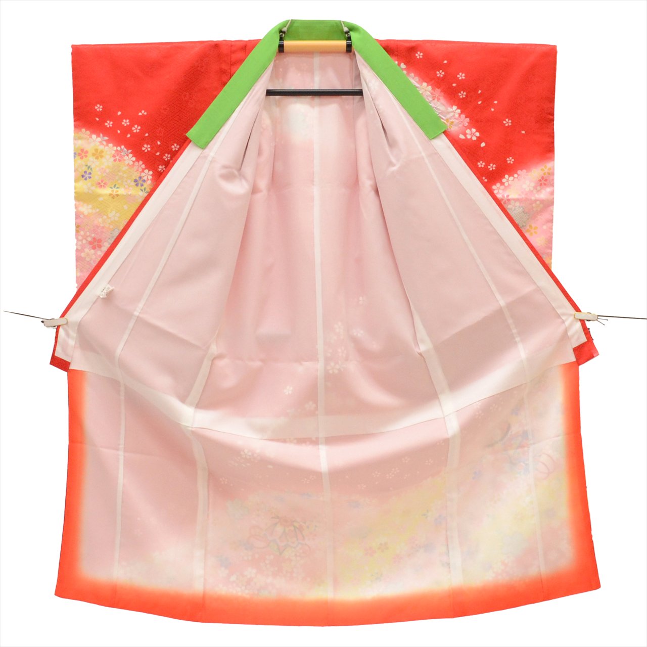 [Used] Girl's 7-year-old Shichi-Go-San Kimono, Synthetic Fiber, with Layered Collar, Excellent Condition, Ready-made, Length 129.8cm (51.1in), Sleeve Length 50.0cm (19.7in), Red with Ball Pattern, Celebration Wear, Japanese Pattern uu0197b 