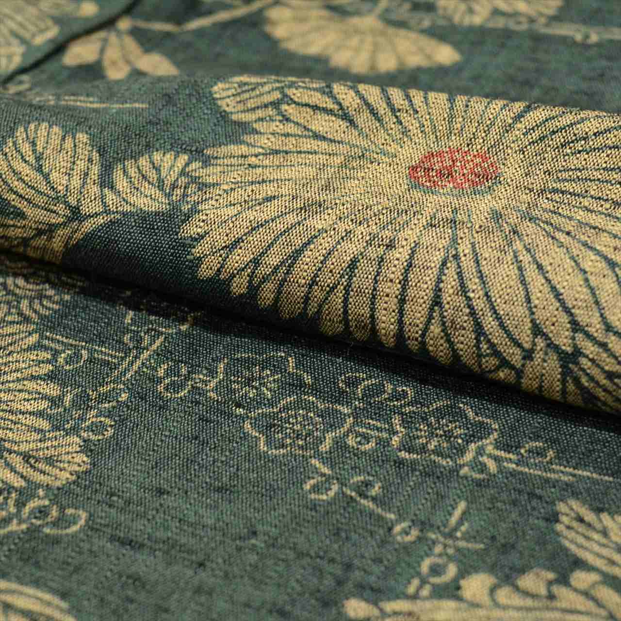 Vintage Japanese Kimono | Tsumugi | Green Silk | Chrysanthemum Pattern | Petite Size S | Sustainable | uu0271b