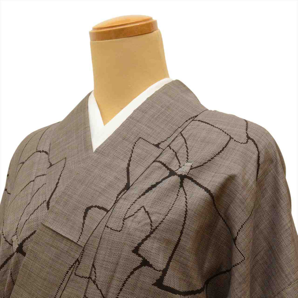 Vintage Japanese Kimono | Oshima Tsumugi | Brown Silk | Large Floral | Mud-dyed | 9-thread | Kata-su | Size M | Sustainable | uu0290b