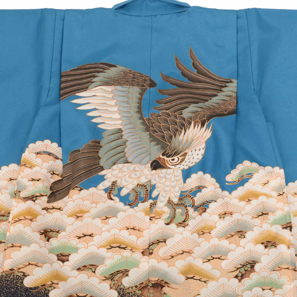 [Used] Recycled Shichi-Go-San Boy's 5-Year-Old Kimono and Haori Set (2 pieces) - Synthetic Fiber - Ready-made - Length 87.5cm (34.4in), Sleeve Length 43.5cm (17.1in) - Blue with Hawk Pattern and Gold Embellishments - Traditional Japanese Pattern - uu0368b 