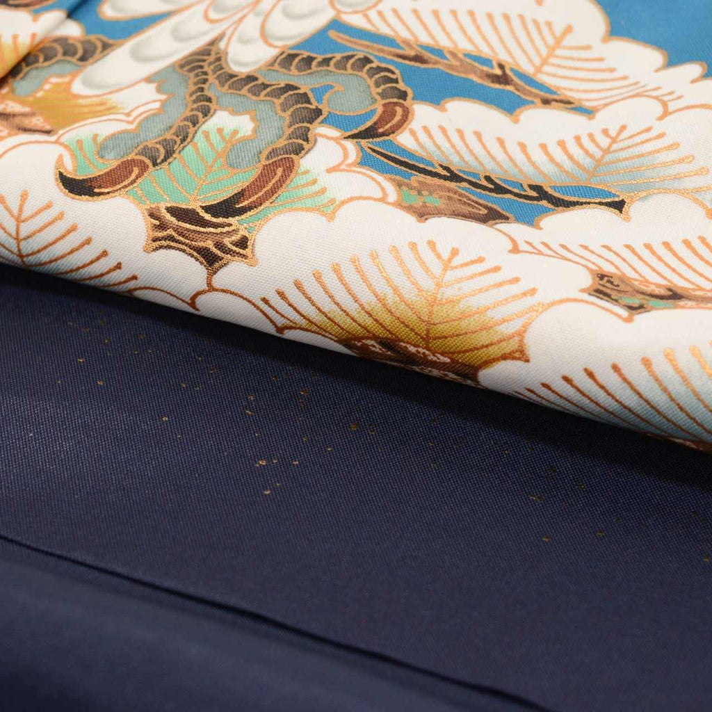 [Used] Recycled Shichi-Go-San Boy's 5-Year-Old Kimono and Haori Set (2 pieces) - Synthetic Fiber - Ready-made - Length 87.5cm (34.4in), Sleeve Length 43.5cm (17.1in) - Blue with Hawk Pattern and Gold Embellishments - Traditional Japanese Pattern - uu0368b 