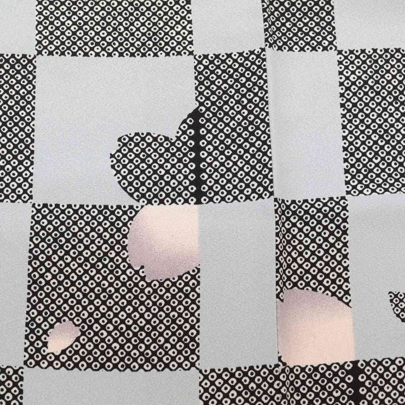 [Used] Komon (small patterned) recycled kimono, pure silk, lined, length 152.3cm, size S, sleeve length 66.8cm, gray color scheme, checkered and cherry blossom pattern, high quality, semi-formal, spring, summer, autumn, winter, ready-made. 
