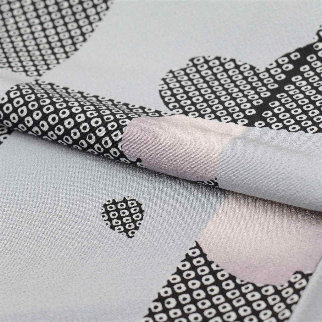 [Used] Komon (small patterned) recycled kimono, pure silk, lined, length 152.3cm, size S, sleeve length 66.8cm, gray color scheme, checkered and cherry blossom pattern, high quality, semi-formal, spring, summer, autumn, winter, ready-made. 
