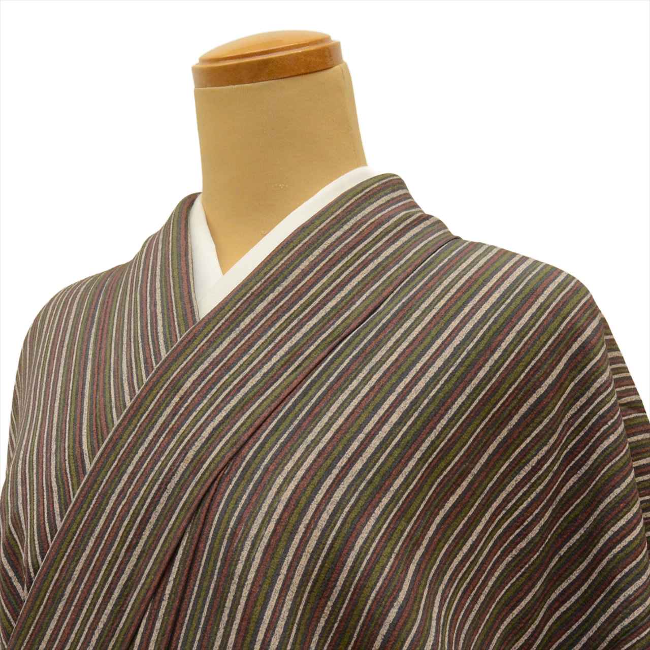 [Used] Komon (small patterned) recycled kimono, pure silk, lined, length 150.8cm (59.4in), size S, sleeve length 67.0cm (26.4in), brown stripe pattern, high quality, semi-formal, spring, summer, autumn, winter, ready-made. 