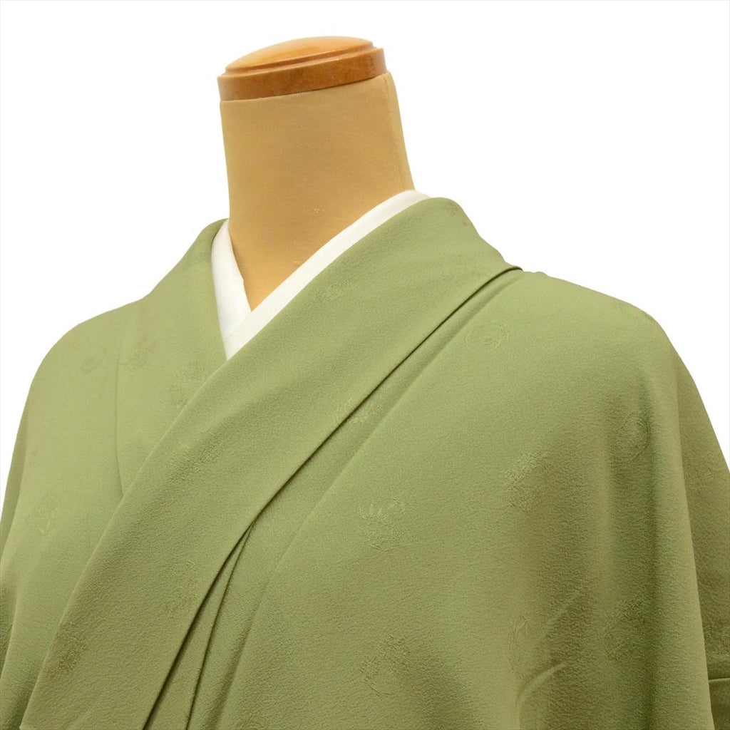 [Used] Plain colored silk kimono, length 162.5cm, size L, sleeve length 68cm, lined, ready-made, recycled kimono, green with round floral pattern, uu0411b, suitable for entrance ceremonies, graduation ceremonies, kindergarten entrance ceremonies. 