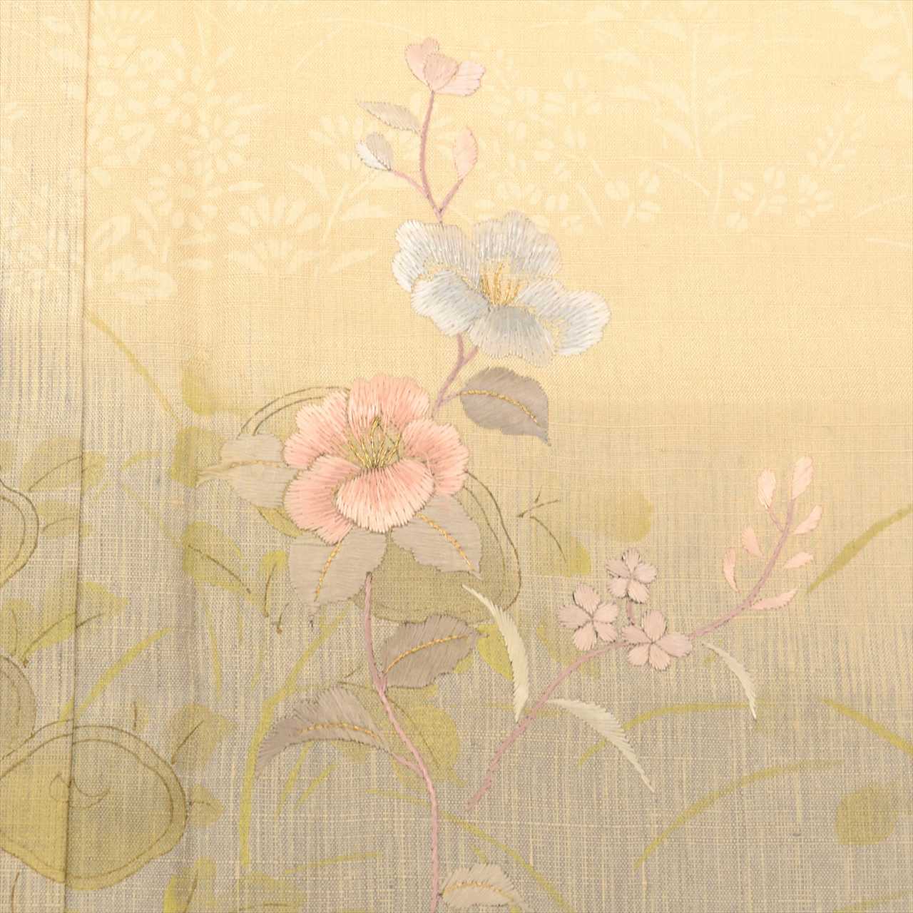 Vintage Japanese Kimono | Yuki Tsumugi | Beige Silk | Floral Tsukesage Pattern | Embroidery | Unused | Sustainable | uu0452b