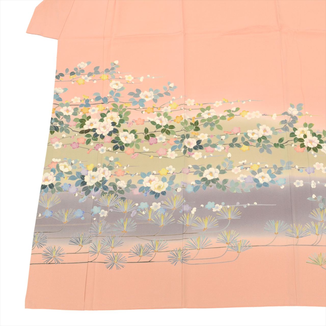 [Used] Recycled formal kimono, pure silk, lined, length 162.2cm (63.9in), size L, sleeve length 66.5cm (26.2in), ready-made, pinkish color, camellia pattern, Tokamachi Yuzen dyeing, Kumano Keido, with signature, uu0480b 