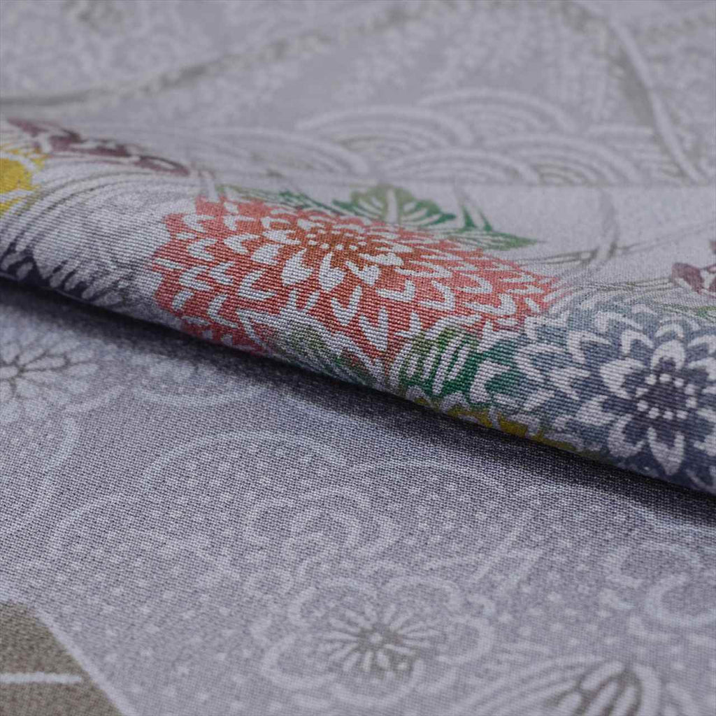 [Used] Komon (small patterned kimono), unlined, pure silk, length 150.8cm (59.4in), size S, sleeve length 70.0cm (27.6in), ready-made, recycled kimono, purple tones, landscape pattern, Bingata dyeing, uu0513b 