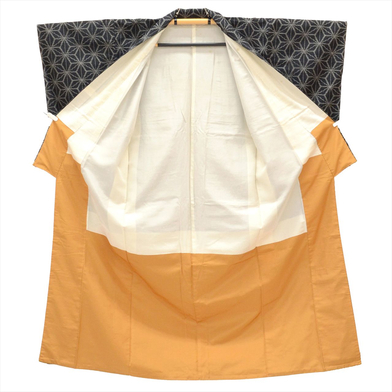 Vintage Japanese Kimono | Tsumugi | Black Silk | Hemp Leaf Pattern | Size M | Sustainable | uu0556b