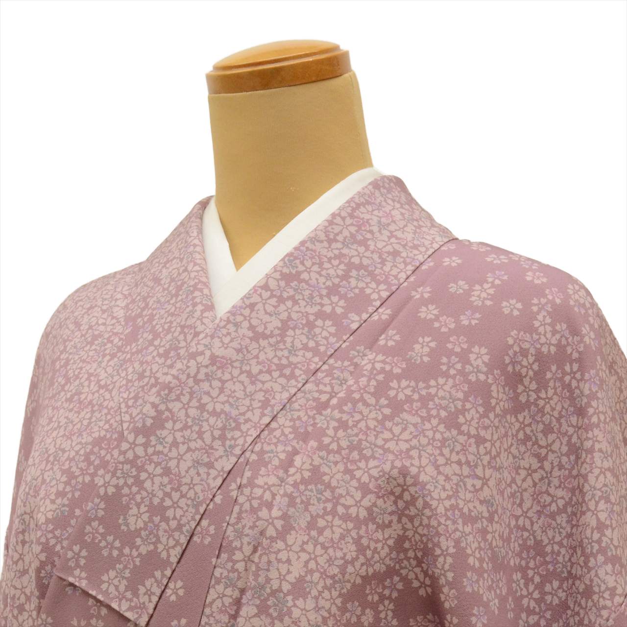 [Used] Komon (small patterned) recycled kimono, pure silk, lined, length 159.0cm (62.6in) (size M), sleeve length 63.5cm (25.0in), unused, purple, cherry blossom pattern, crepe fabric, high quality, semi-formal, spring, summer, autumn, winter, ready-made. 
