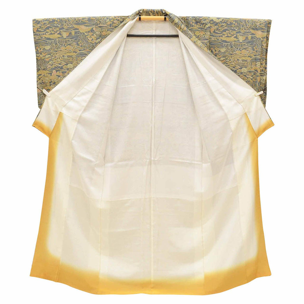 [Used] Komon (small patterned) recycled kimono, pure silk, lined, length 155.0cm (61.0in), size S, sleeve length 65.7cm (25.9in), excellent condition, gray color, landscape pattern, high quality, semi-formal, spring, summer, autumn, winter, ready-made. 