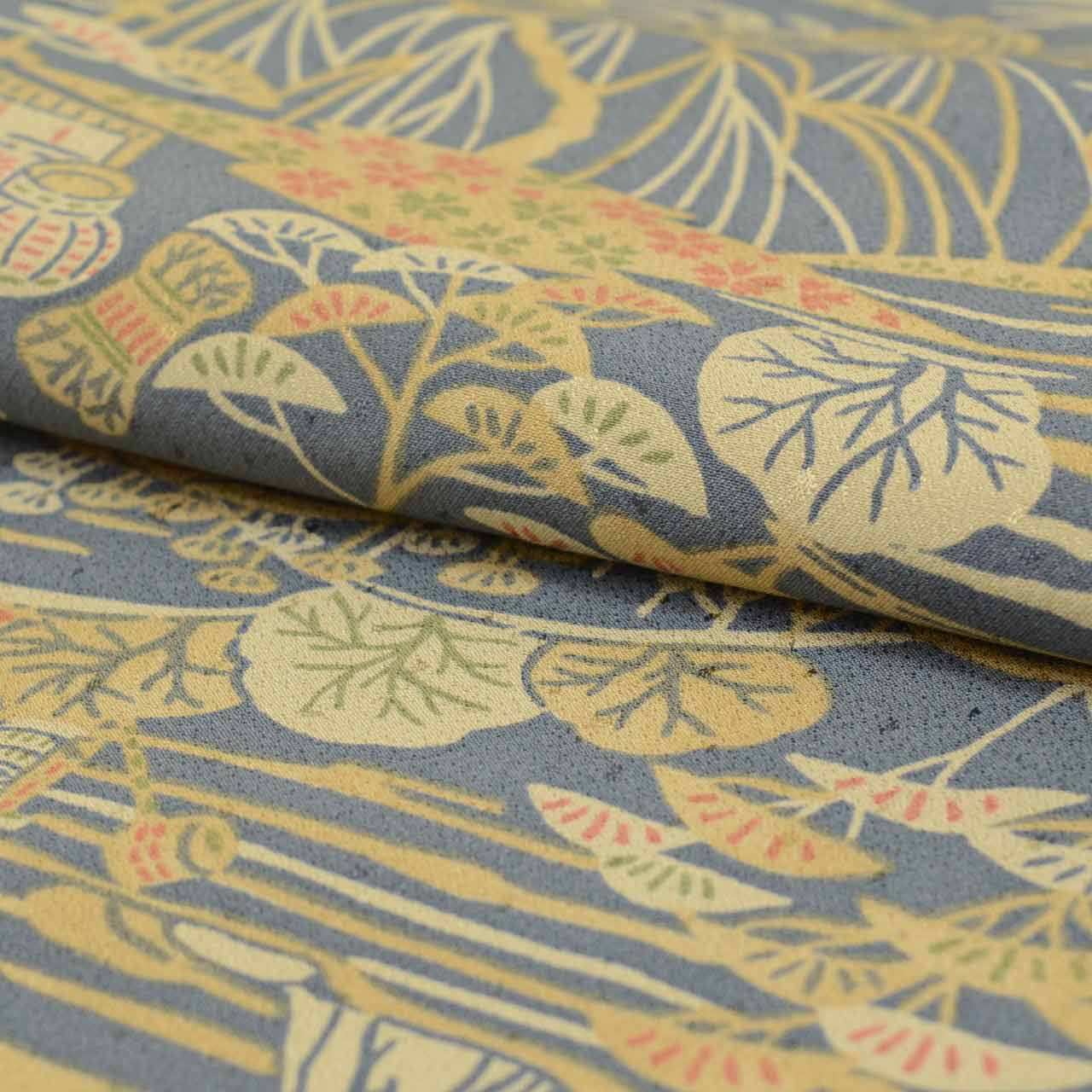 [Used] Komon (small patterned) recycled kimono, pure silk, lined, length 155.0cm (61.0in), size S, sleeve length 65.7cm (25.9in), excellent condition, gray color, landscape pattern, high quality, semi-formal, spring, summer, autumn, winter, ready-made. 