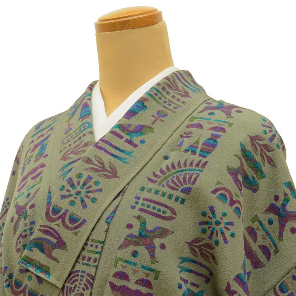 [Used] Komon (small patterned) recycled kimono, lined, pure silk, length 153.5cm (60.4in) (size S), sleeve length 65.7cm (25.9in), green tones, geometric pattern, high quality, semi-formal, spring, summer, autumn, winter, ready-made. 