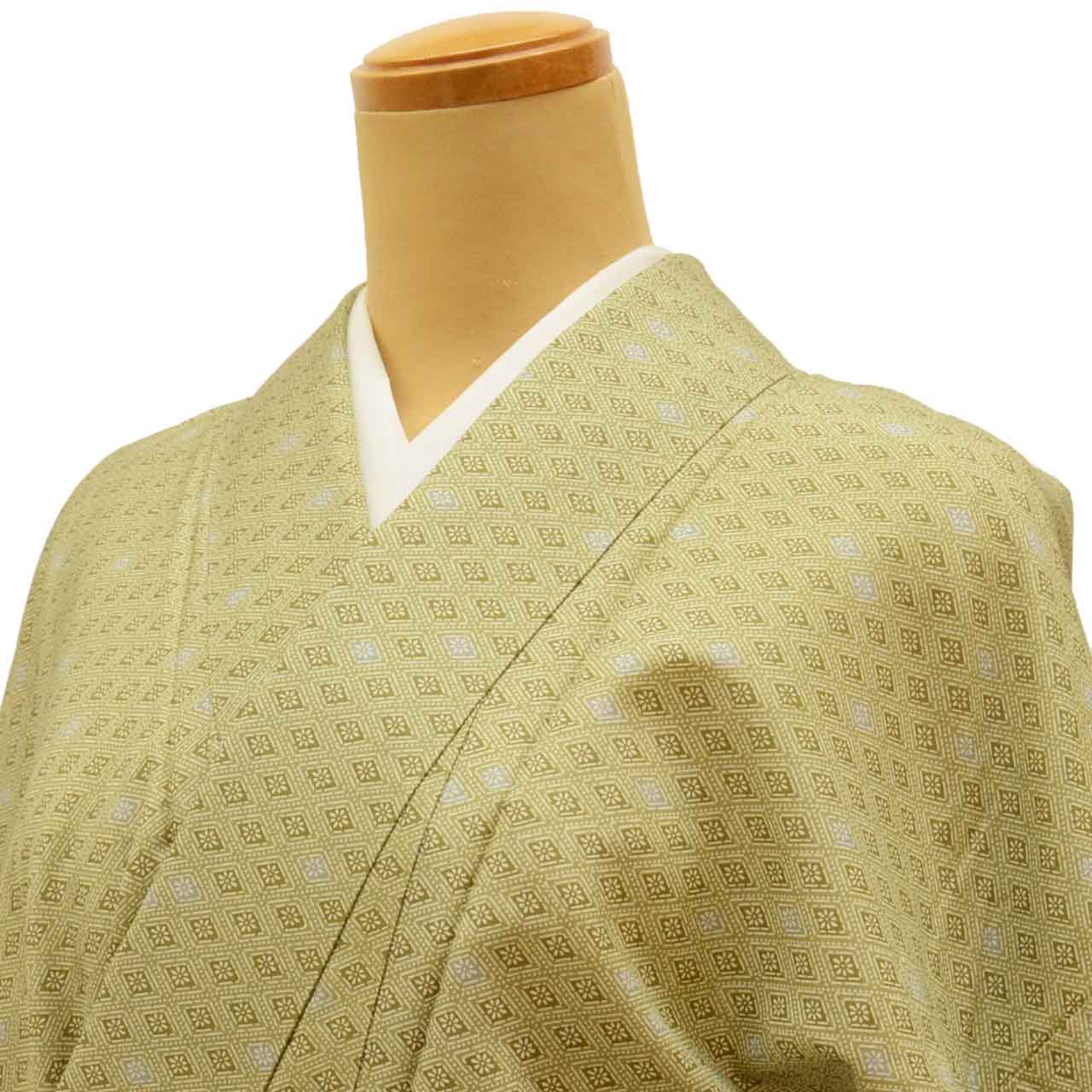 [Used] Recycled Oshima Tsumugi Silk Kimono, Single Layer, Length 155.5cm (61.2in) (Size S), Sleeve Length 63.5cm (25.0in), Dyed Oshima, Excellent Condition, Ready-Made, Recycled Kimono, Green with Floral Diamond Pattern, uu0911b 