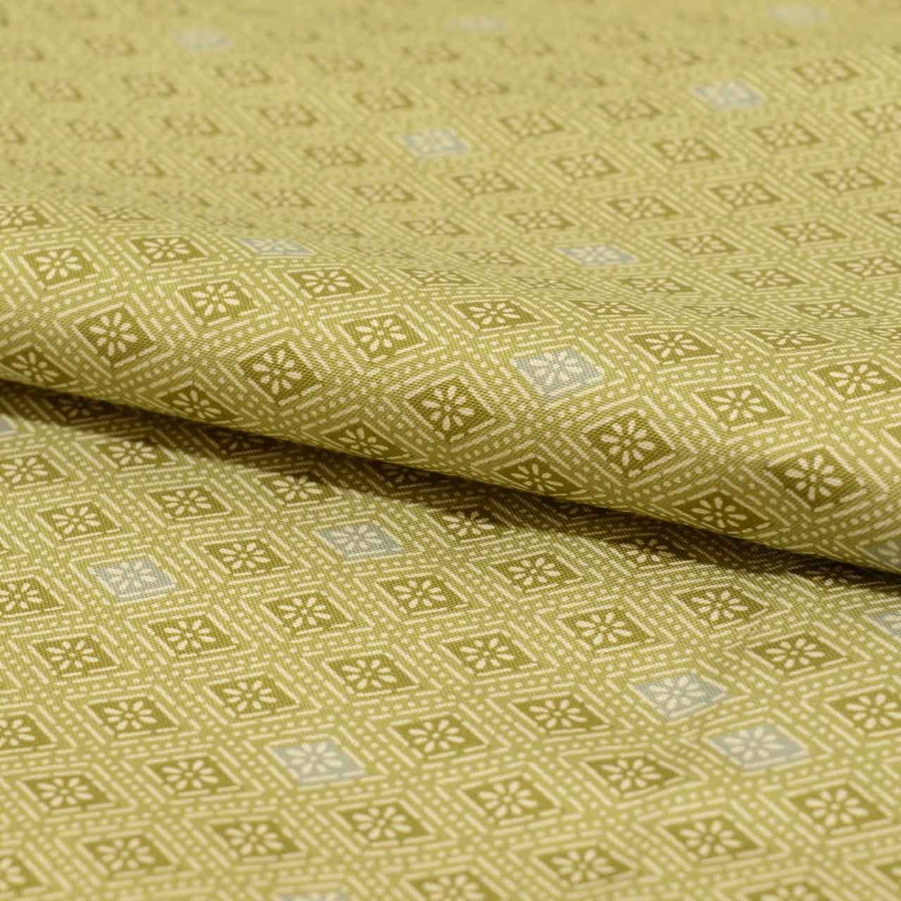 [Used] Recycled Oshima Tsumugi Silk Kimono, Single Layer, Length 155.5cm (61.2in) (Size S), Sleeve Length 63.5cm (25.0in), Dyed Oshima, Excellent Condition, Ready-Made, Recycled Kimono, Green with Floral Diamond Pattern, uu0911b 