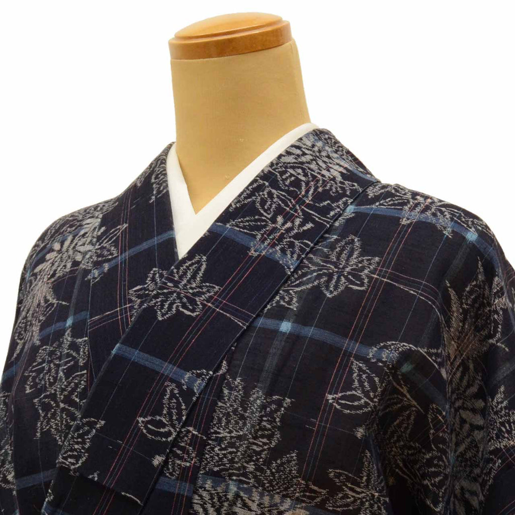 Vintage Japanese Kimono | Summer Tsumugi | Navy Silk | Floral Pattern | Petite Size S | Sustainable | uu0912b