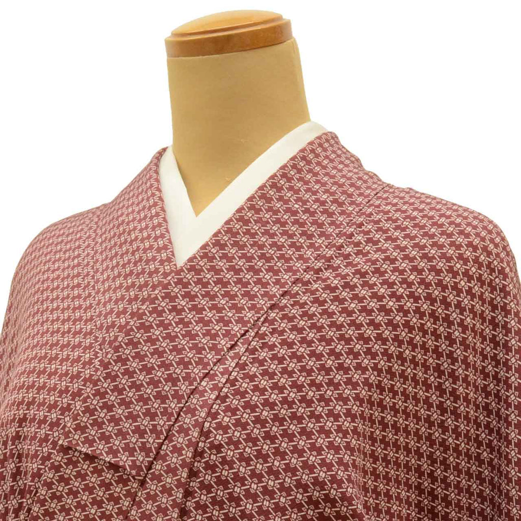 [Used] Recycled Kimono, Komon style, Lined, Pure Silk, Ready-made, Sleeve length 65.0cm (25.6in), Body length 160.0cm (63.0in), Size M, Brown, Diamond pattern, Crepe fabric, uu0961b 