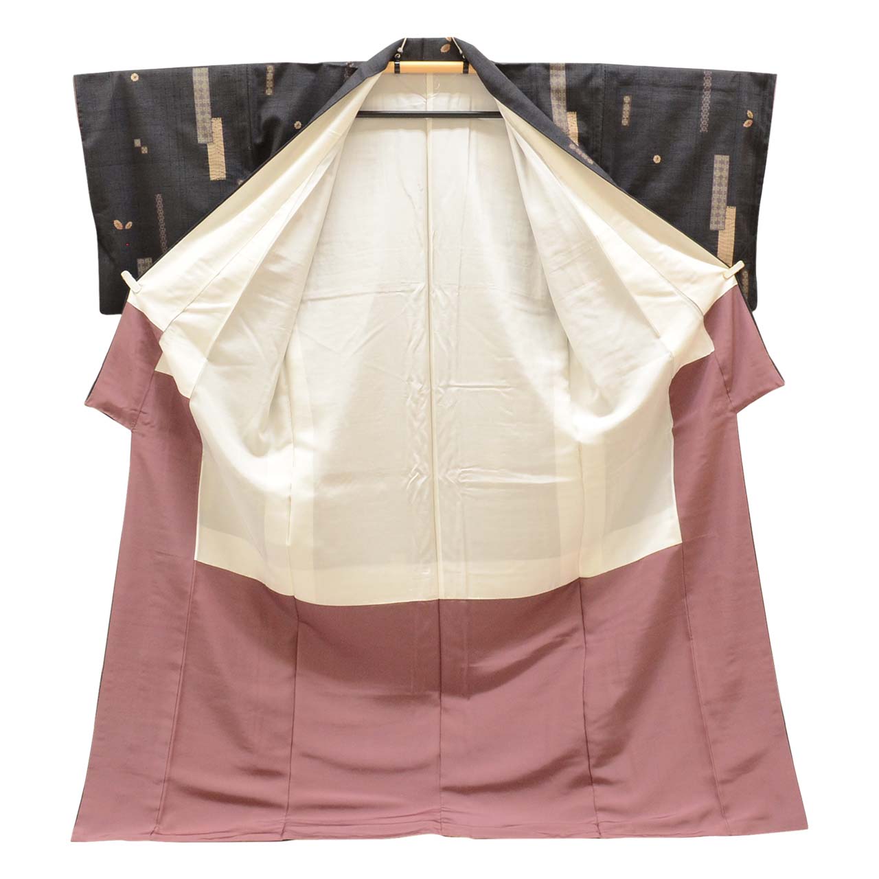 Vintage Japanese Kimono | Tsumugi | Black Silk | Leaf Short-tanzaku | Hand-shibori | Kata-zome | Sustainable | uu0999b