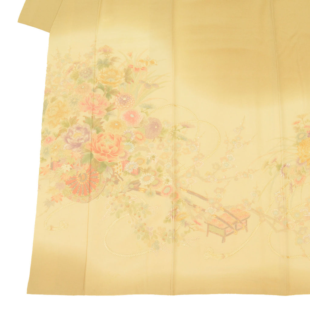 [Used] Recycled Kimono, Colored Formal Kimono, Lined, Pure Silk, Ready-made, Sleeve Length 66.5cm (26.2in), Body Length 156.5cm (61.6in), Size M, Brown, Floral Cart Pattern, Visiting Kimono Style, Swatow Embroidery, uu1080b