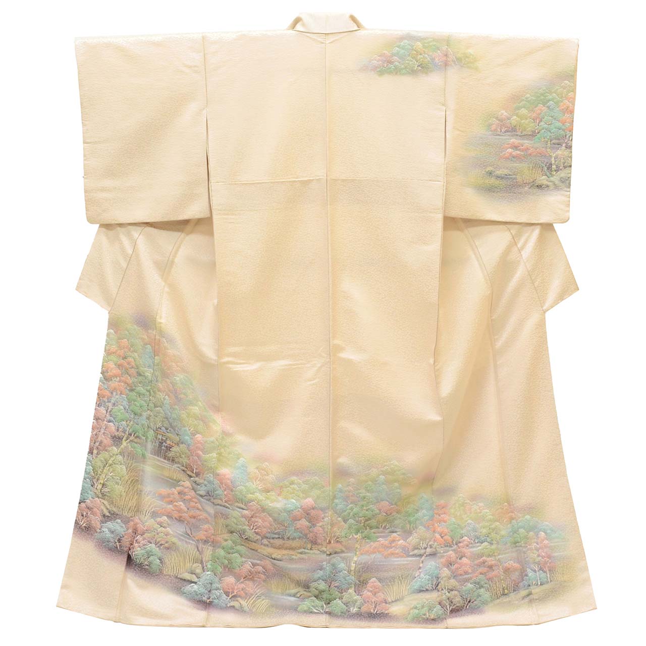 [Used] Recycled Kimono, Formal Kimono (Houmongi), Lined, Pure Silk, Ready-made, Sleeve Length 65.0cm (25.6in), Body Length 162.6cm (64.0in), Size L, White, Landscape Pattern, Gold Thread, uu1215b 