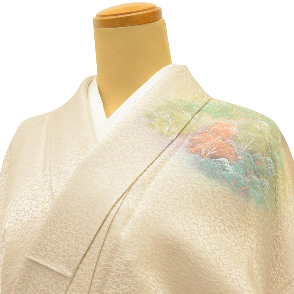 [Used] Recycled Kimono, Formal Kimono (Houmongi), Lined, Pure Silk, Ready-made, Sleeve Length 65.0cm (25.6in), Body Length 162.6cm (64.0in), Size L, White, Landscape Pattern, Gold Thread, uu1215b 