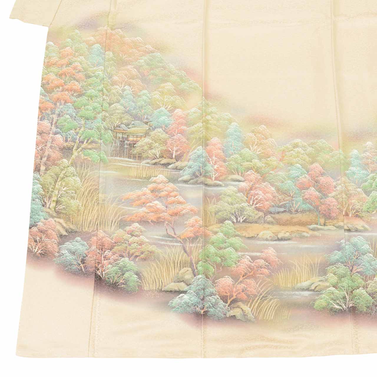 [Used] Recycled Kimono, Formal Kimono (Houmongi), Lined, Pure Silk, Ready-made, Sleeve Length 65.0cm (25.6in), Body Length 162.6cm (64.0in), Size L, White, Landscape Pattern, Gold Thread, uu1215b 