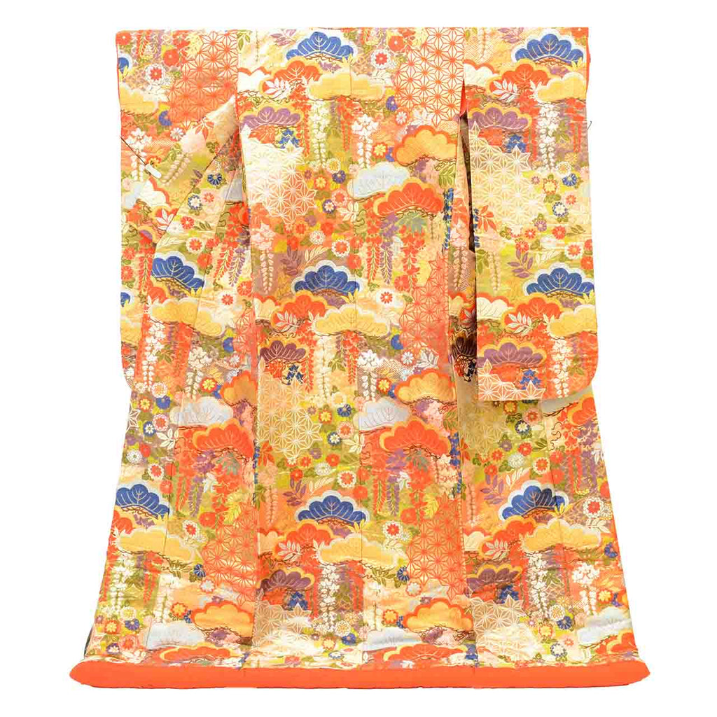 [Used] Recycled Kimono, Irouchikake (Wedding Kimono), Pure Silk, Sleeve Length 66.0cm (26.0in), Body Length 202.0cm (79.5in), Size LL, Green, Colorful Pine Tree Pattern, Tang Dynasty Weave, Gold Thread, uu1302b 