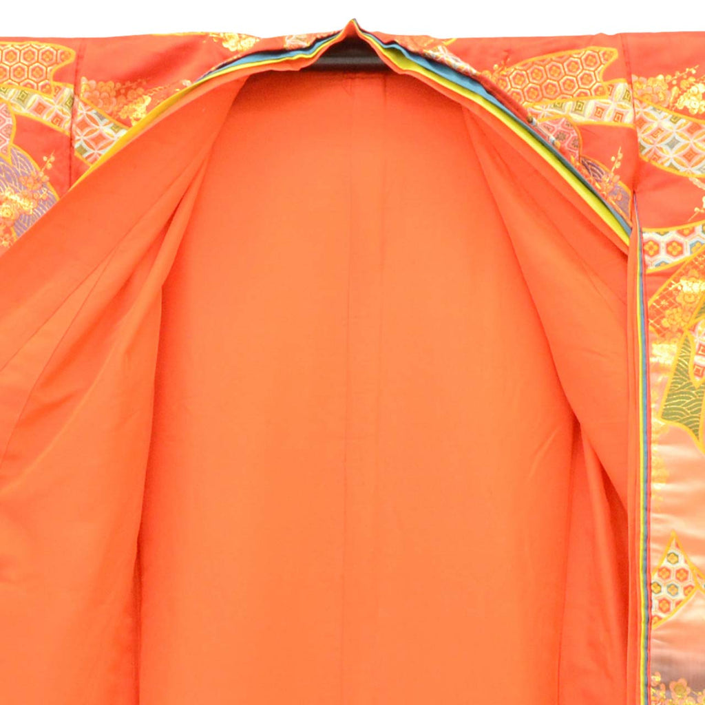 [Used] Recycled Kimono, Irouchikake (Wedding Kimono), Pure Silk, Sleeve Length 66.5cm (26.2in), Body Length 190.0cm (74.8in), Size L, Orange, Bundled Noshi Pattern, Lined, Tang Weave, Gold Thread, Twelve-Layer Kimono Style, uu1305b 