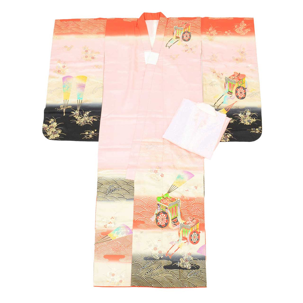 [Used] Recycled Kimono for Girls, Shichi-Go-San (7 years old), 2-piece set: Kimono and Nagajuban (undergarment), Pure Silk, Ready-made, Sleeve length 57.5cm, Body length 146cm, Pink, Imperial carriage pattern, Gold embroidery, Gold leaf, uu1344b 