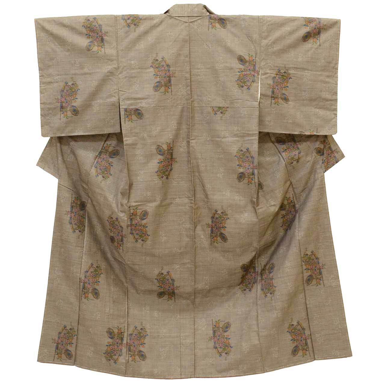 Vintage Japanese Kimono | Oshima Tsumugi | Brown Silk | Floral | Mud-dyed | 9-thread | Kata-su | Petite Size S | Sustainable | uu1440b