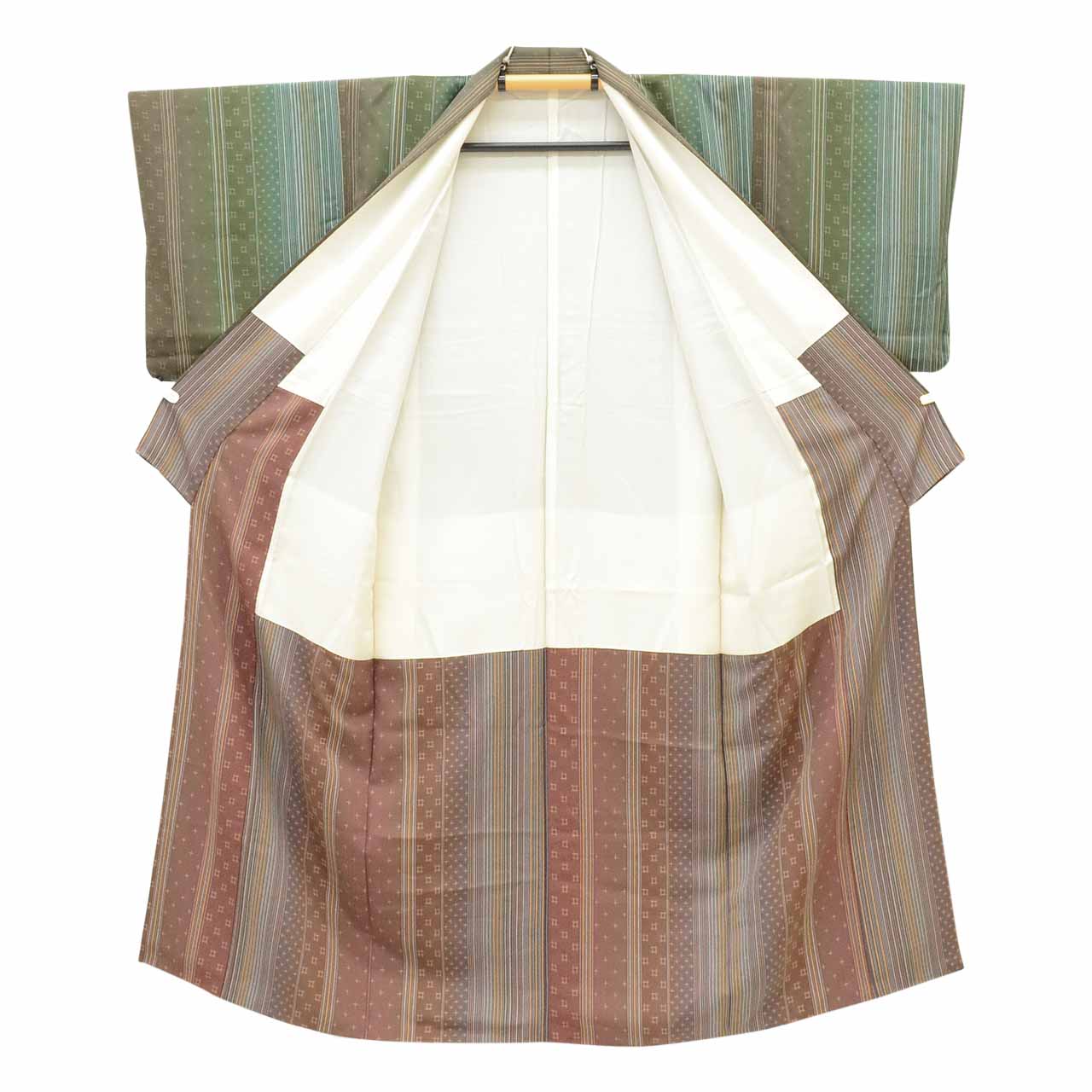 [Used] Recycled Komon Kimono, Pure Silk, SS Size (Small Size, Suitable for Shorter Heights), Good Condition, Length 147.0cm (57.9in), Sleeve Length 62.5cm (24.6in), Lined, Ready-made, Green Stripe Kasuri Pattern, uu1444b 