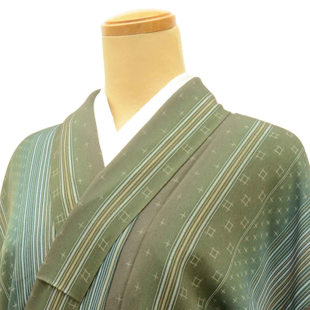 [Used] Recycled Komon Kimono, Pure Silk, SS Size (Small Size, Suitable for Shorter Heights), Good Condition, Length 147.0cm (57.9in), Sleeve Length 62.5cm (24.6in), Lined, Ready-made, Green Stripe Kasuri Pattern, uu1444b 