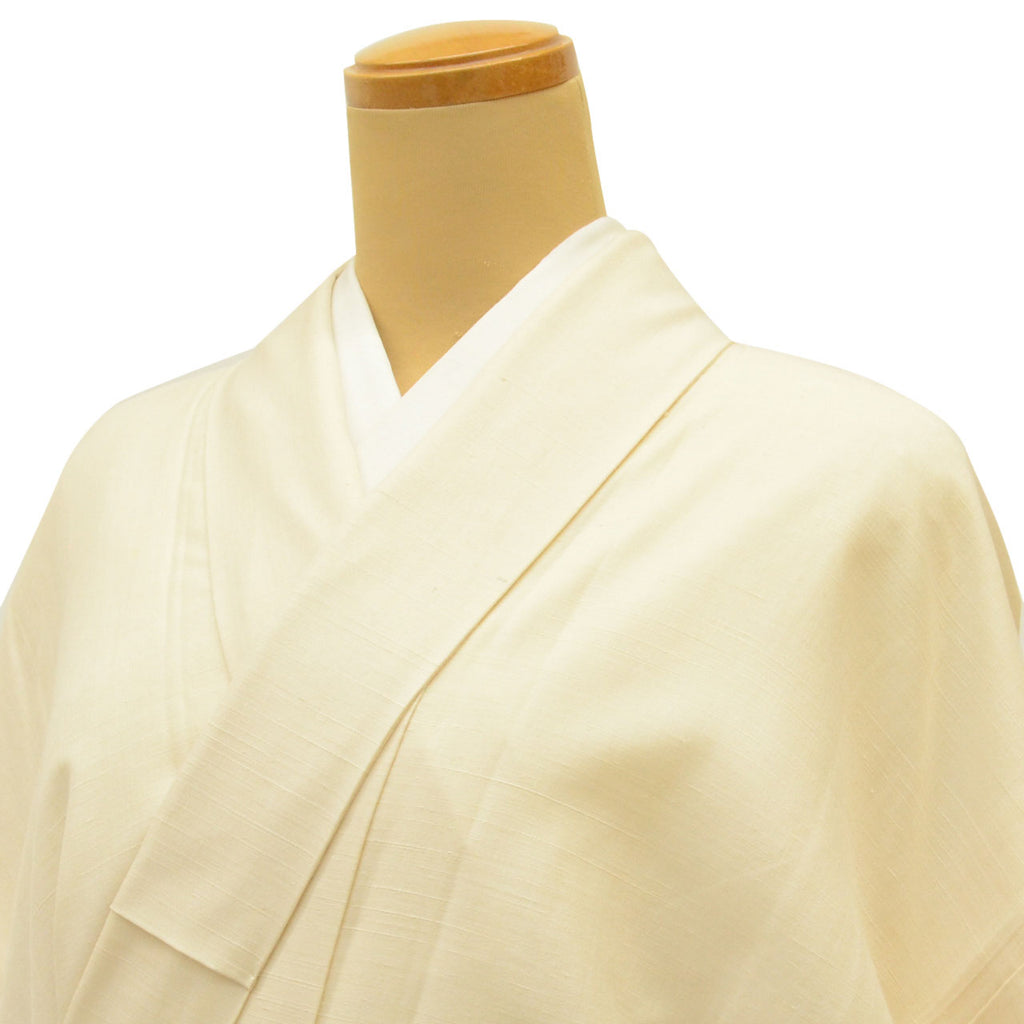 Vintage Japanese Kimono | Tsumugi | White Silk | Pine Pattern | Size M-L | Sustainable | uu1447b