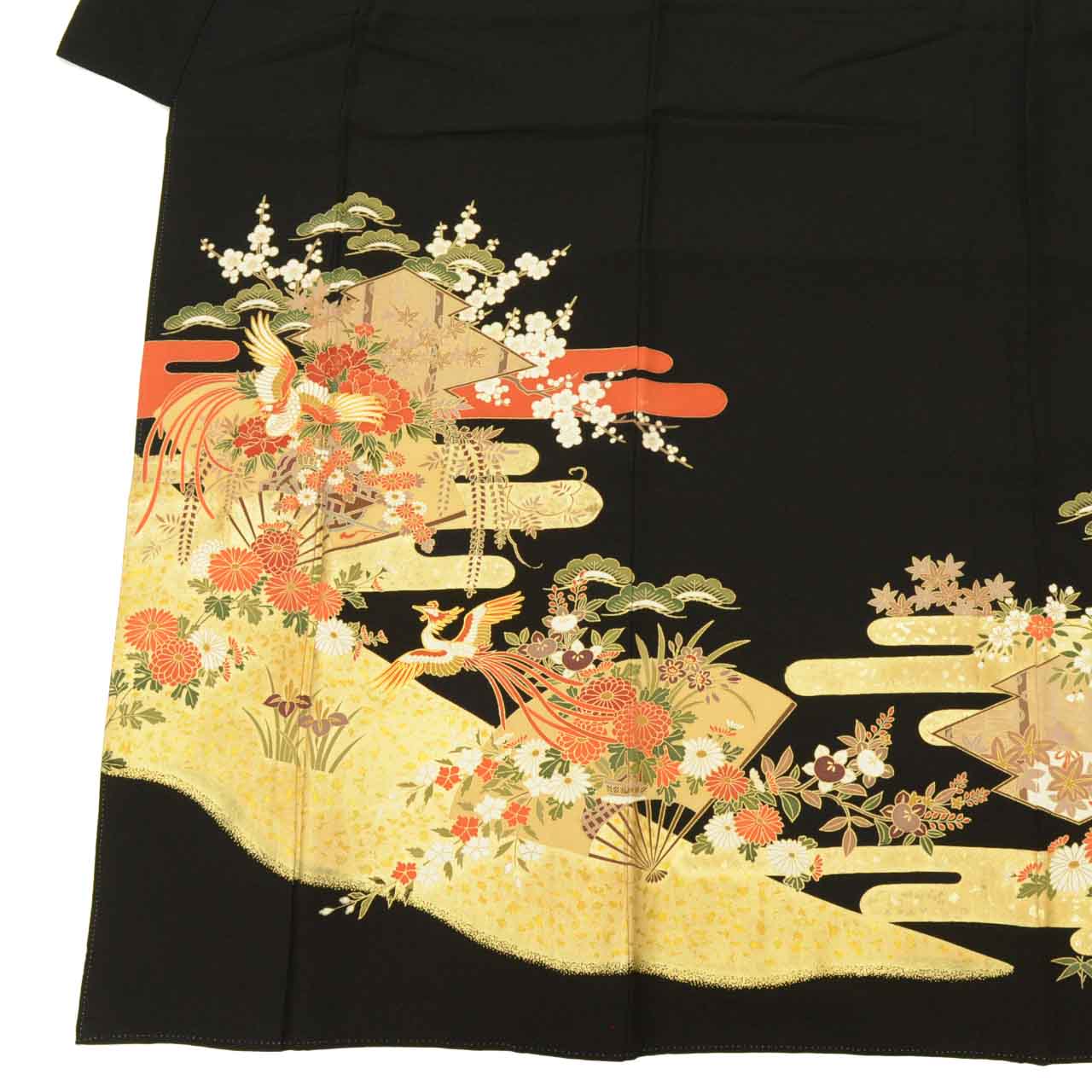 [Used] Recycled Kimono, Black Tomesode (formal kimono), Lined, Pure Silk, Ready-made, Sleeve Length 68.0cm (26.8in), Body Length 162.7cm (64.1in), Size L, Black, Phoenix Pattern, Double-layered, Five Family Crests, Gold Embroidery, uu1453b 